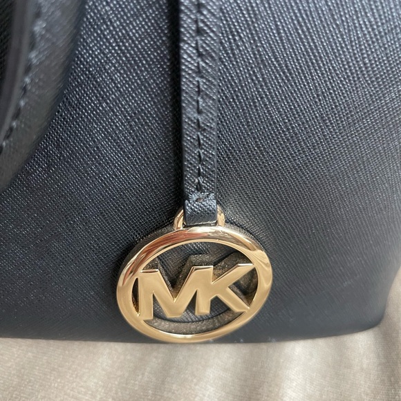 MICHAEL KORS Sutton Leather Medium Satchel Handbag - Picture 5 of 7